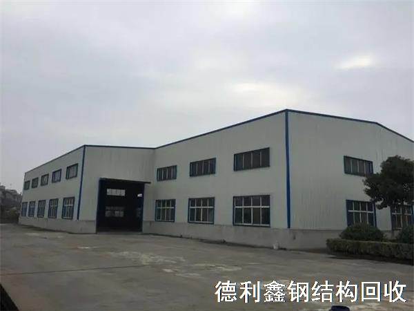 540543525.jpg